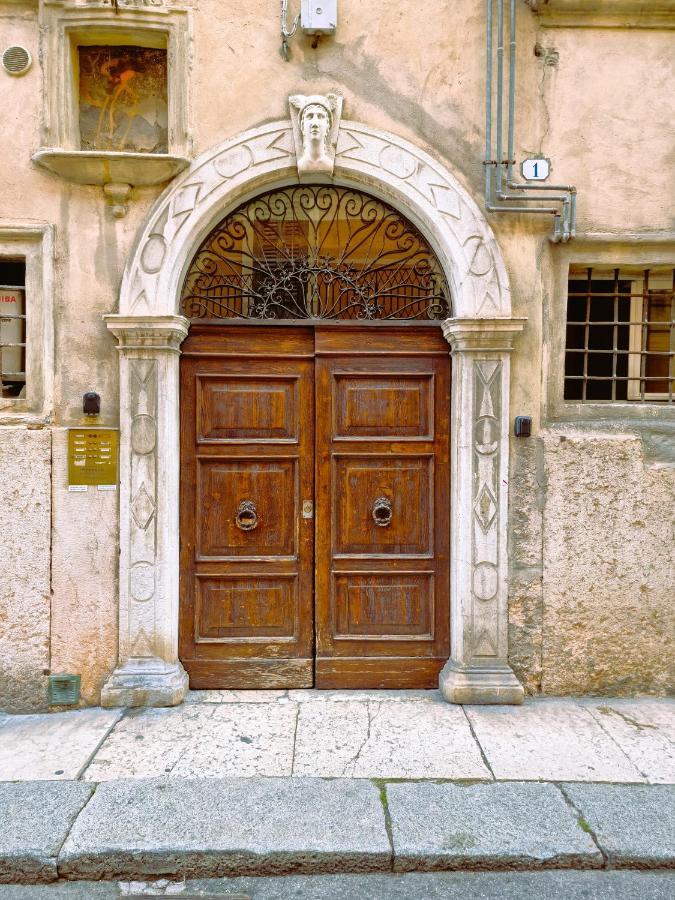 Suite Antico Seminario Верона Экстерьер фото